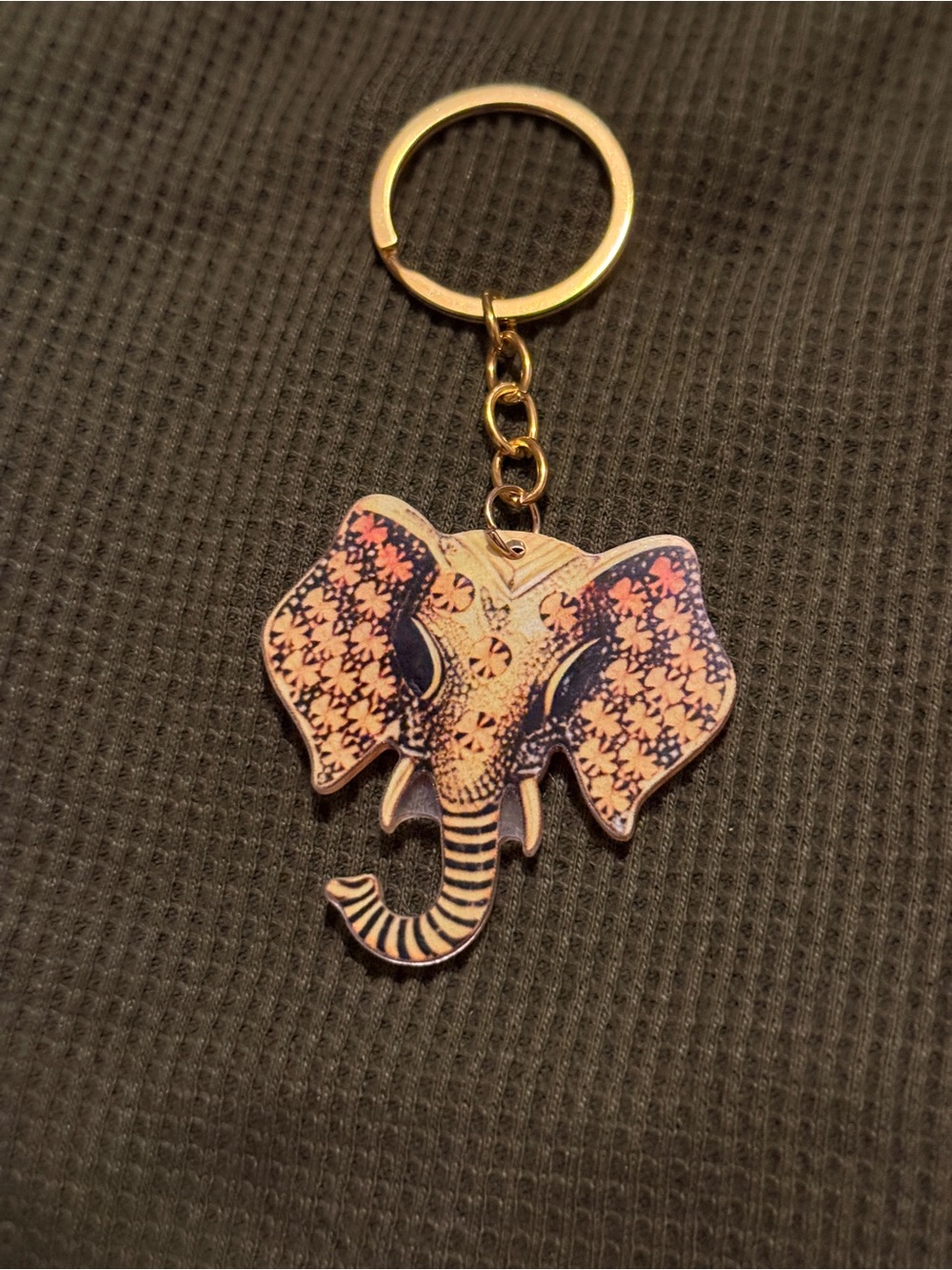 Gold Elephant Keychain - Picture 3 of 3